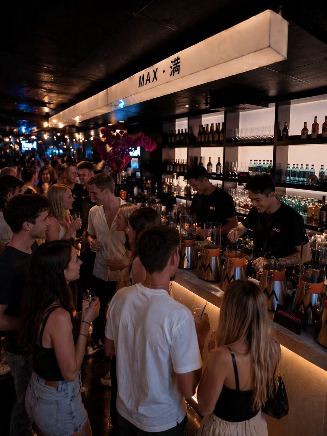 MAX · 满 bar interior